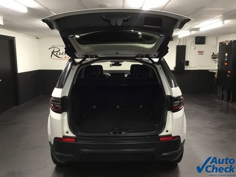 Used 2021 Land Rover Discovery Sport S image 12