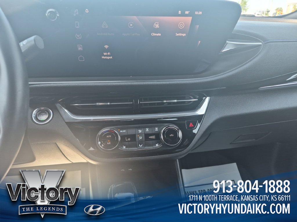 Used 2024 Buick Envista Sport Touring w/ Convenience I Package FWD image 18