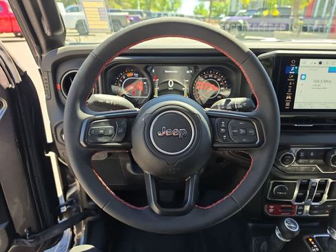 Used 2024 Jeep Wrangler Unlimited Rubicon w/ Technology Group AWD/4WD image 14