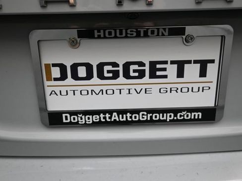Used 2023 Toyota Camry SE FWD image 2