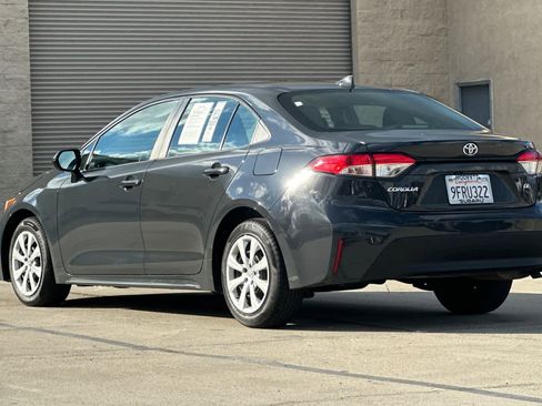 Used 2023 Toyota Corolla LE image 5