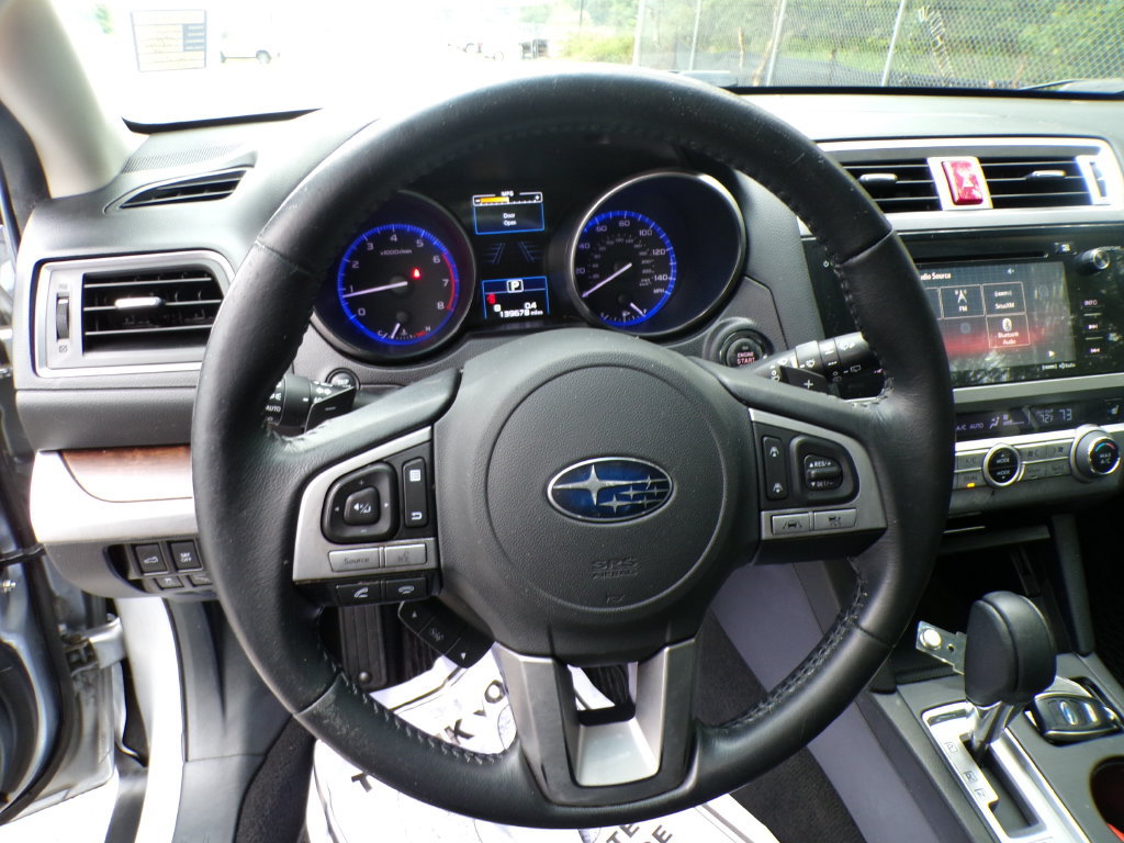 Used 2016 Subaru Outback 2.5i Limited AWD/4WD image 12