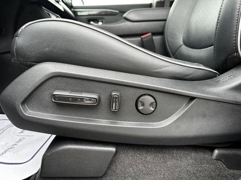 Certified 2024 Honda Pilot Elite image 8