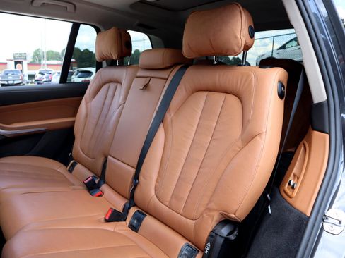 Used 2019 BMW X7 xDrive40i w/ Premium Package image 22