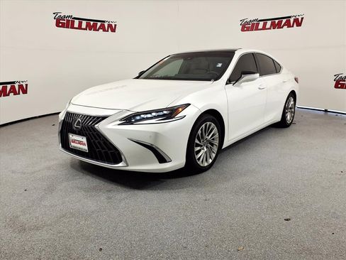 Used 2022 Lexus ES 350 Ultra Luxury w/ Accessory Package 2 image 9
