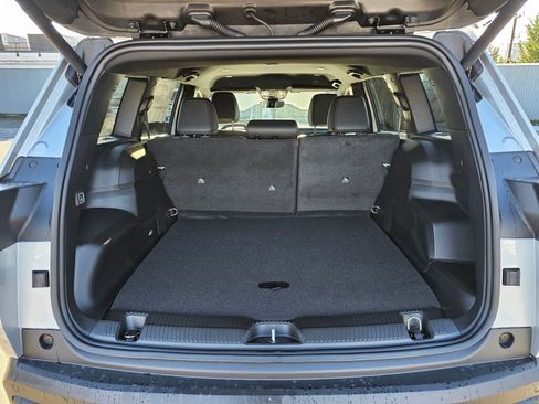 New 2026 Jeep Cherokee Laredo image 13