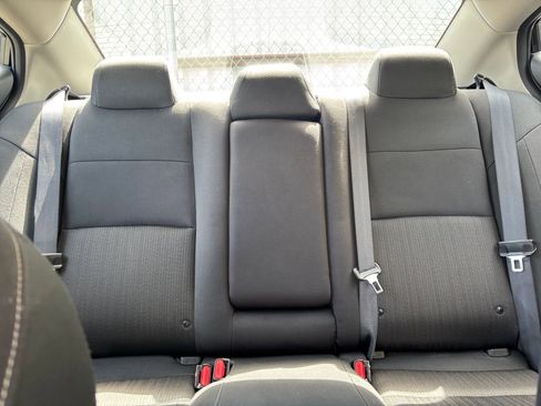 Used 2025 Nissan Altima 2.5 SV FWD image 38