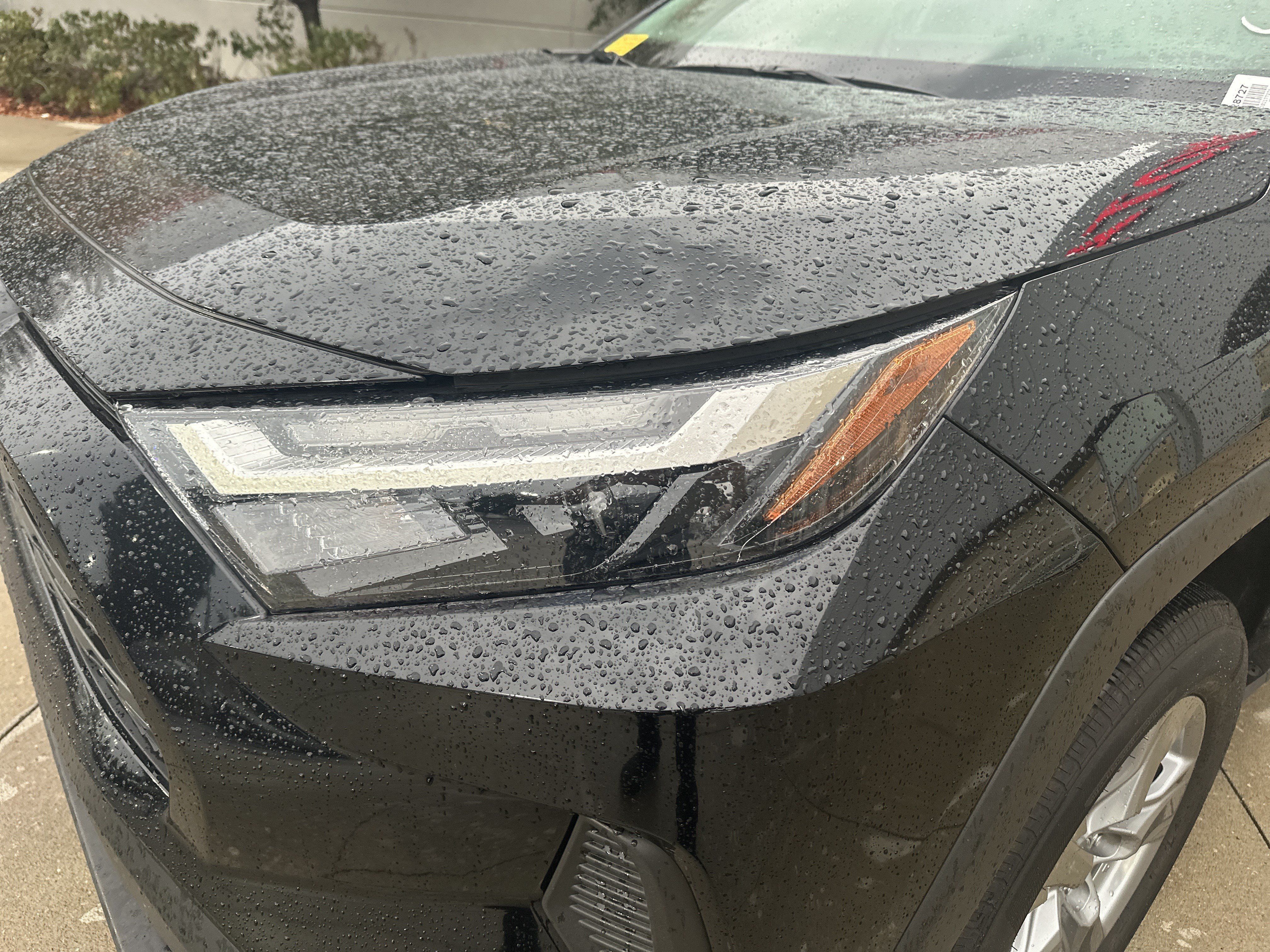 Used 2025 Toyota RAV4 XLE AWD/4WD image 11