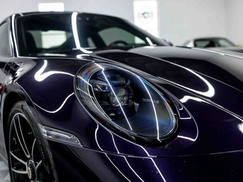 Used 2022 Porsche 911 Turbo S image 17