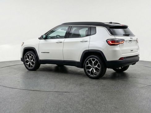 Used 2025 Jeep Compass Limited AWD/4WD image 6