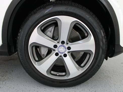 Used 2017 Mercedes-Benz GLC 300 w/ Premium 1 Package image 86