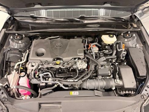 Used 2025 Toyota Camry LE w/ Convenience Package FWD image 18