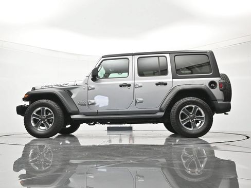 Used 2019 Jeep Wrangler Unlimited Sport w/ Technology Group AWD/4WD image 43