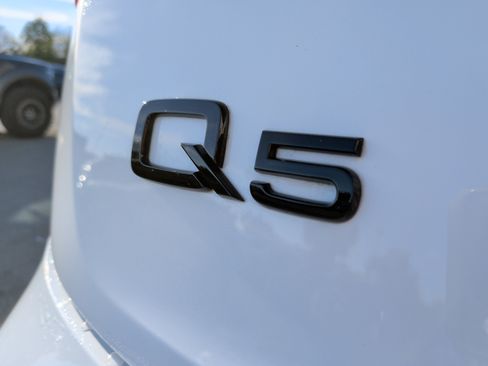 Used 2024 Audi Q5 2.0T Premium image 40