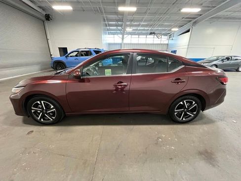 Used 2024 Nissan Sentra SV FWD image 6