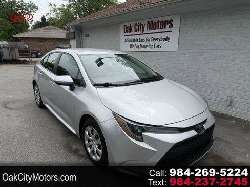Used 2021 Toyota Corolla LE FWD image 1