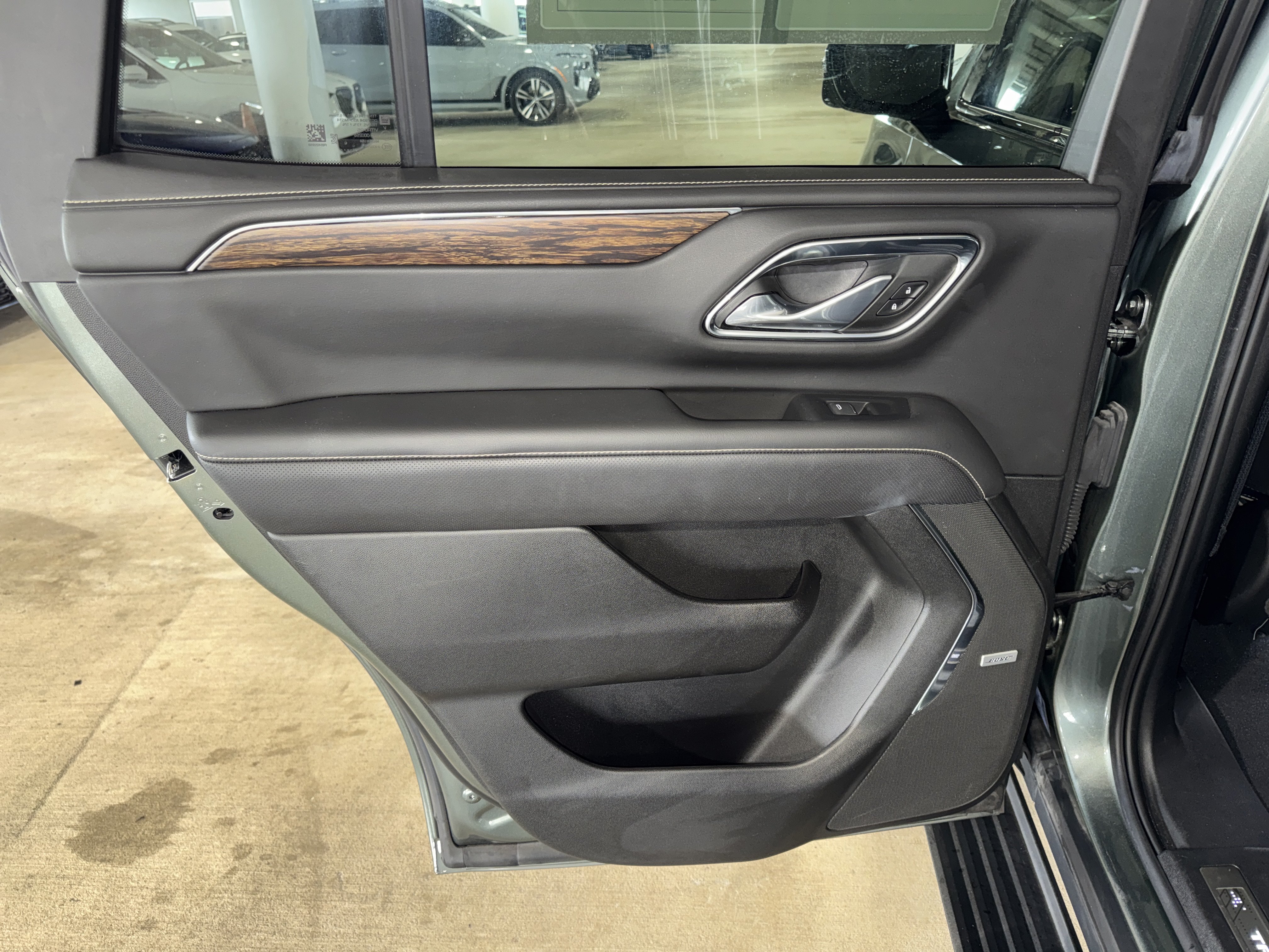 Used 2023 Chevrolet Tahoe Premier RWD image 17