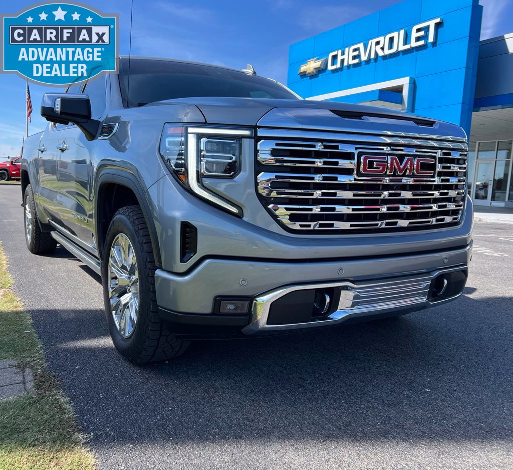 Used 2023 GMC Sierra 1500 Denali w/ Technology Package AWD/4WD image 1