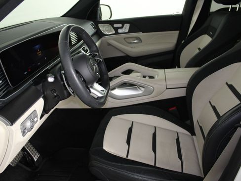 Used 2024 Mercedes-Benz GLE 53 AMG 4MATIC image 5