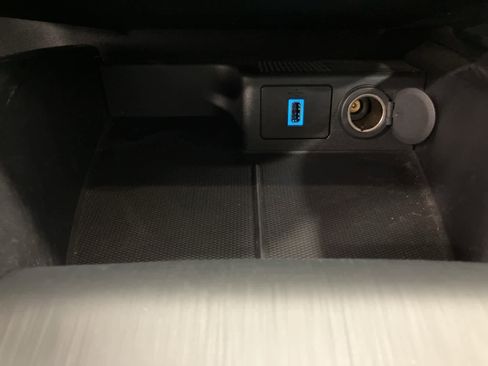 Used 2020 Ford Escape SEL image 18