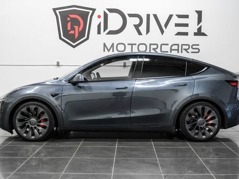 Used 2022 Tesla Model Y Performance AWD/4WD image 12