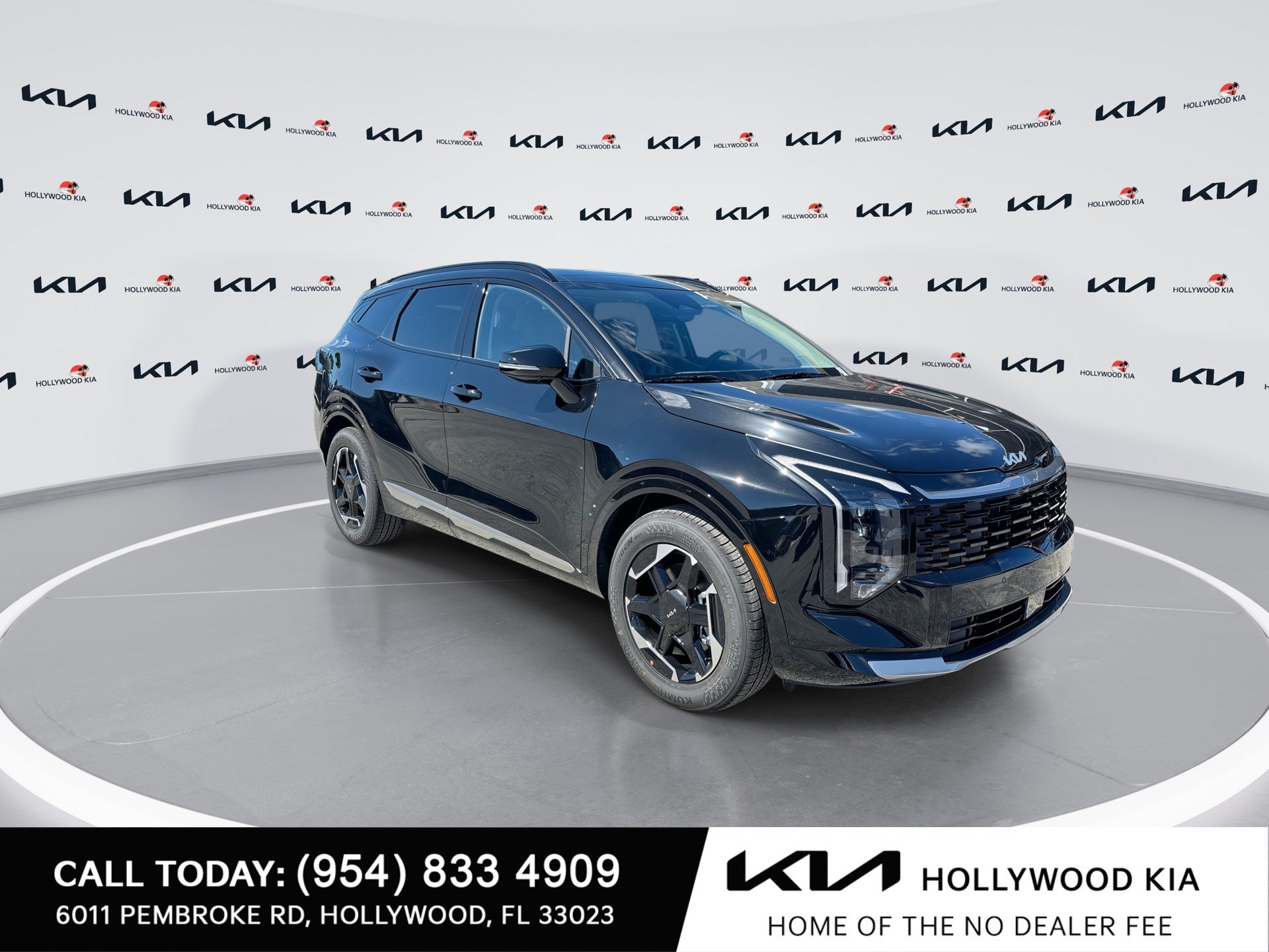New 2026 Kia Sportage SX FWD image 2