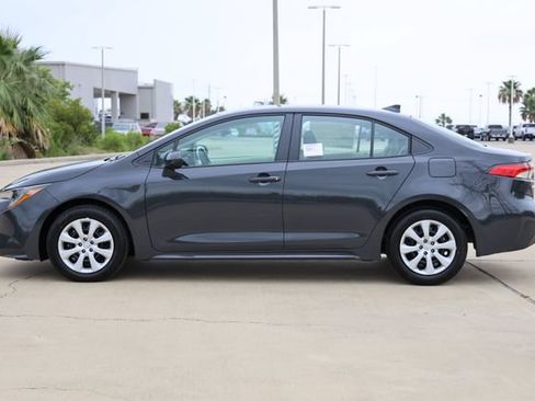 New 2026 Toyota Corolla LE FWD image 5