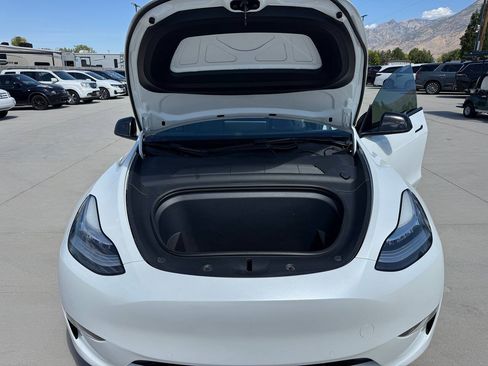 Used 2021 Tesla Model Y Long Range AWD/4WD image 9