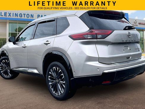 Used 2025 Nissan Rogue Platinum w/ Tech Package AWD/4WD image 3
