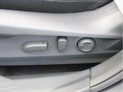 New 2025 Subaru Legacy Premium image 38