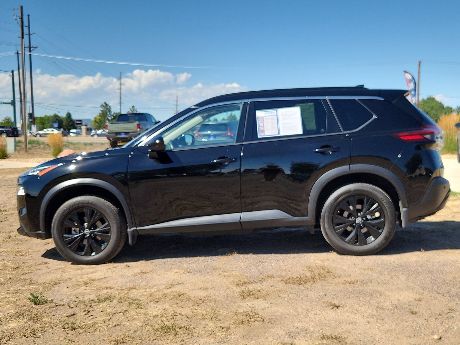 Used 2023 Nissan Rogue SV w/ SV Premium B Package AWD/4WD image 2