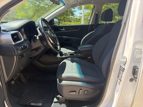 Used 2020 Kia Sorento S AWD/4WD image 17