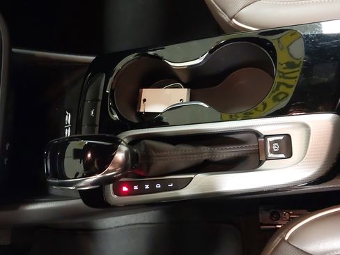 Used 2024 Buick Envista Avenir image 21