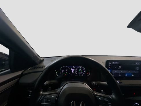 Used 2024 Honda Accord Sport image 7