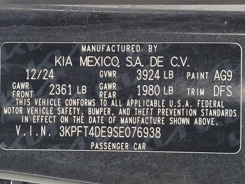 Used 2025 Kia K4 LX image 33