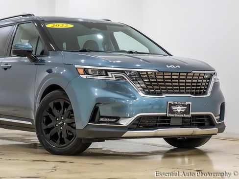 Used 2022 Kia Carnival SX Prestige image 2