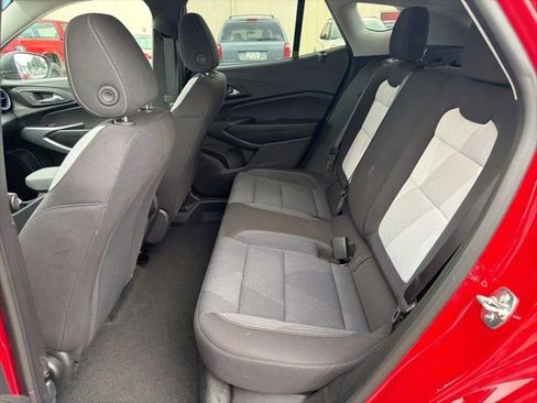 Used 2026 Chevrolet Trax LS FWD image 17