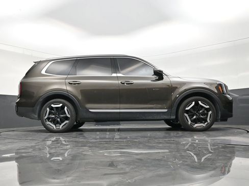 Used 2024 Kia Telluride EX FWD image 25