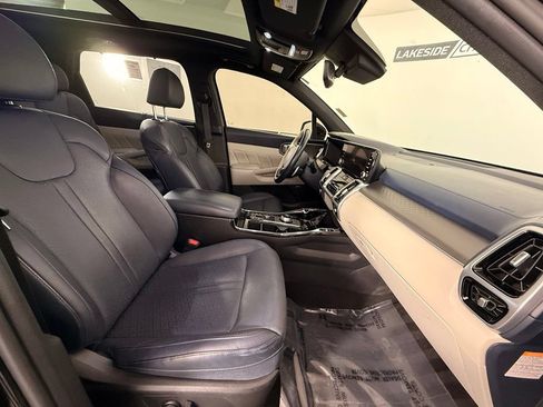 Used 2023 Kia Sorento SX Prestige w/ Panoramic Sunroof Package AWD/4WD image 25