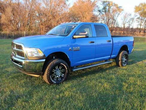 Used 2014 RAM 2500 Tradesman w/ Chrome Appearance Group image 2