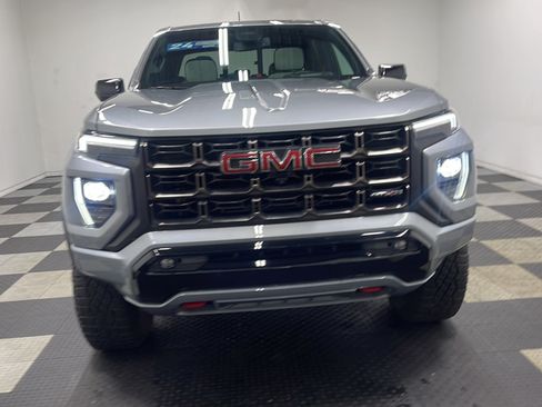 Used 2024 GMC Canyon AT4X AWD/4WD image 25