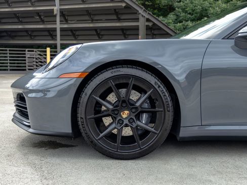 Used 2025 Porsche 911 Carrera image 13
