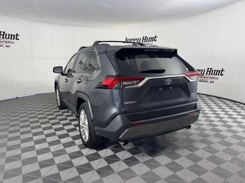 Used 2019 Toyota RAV4 Limited w/ Advanced Technology Package image 9