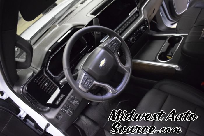 Used 2026 Chevrolet Silverado 3500 High Country w/ High Country Premium Package AWD/4WD image 18