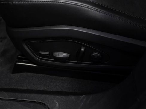 Used 2023 Porsche Taycan 4 Cross Turismo image 35