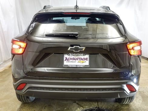 New 2026 Chevrolet Trax LT FWD image 6