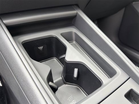 New 2026 Volkswagen Tiguan SE R-Line image 21