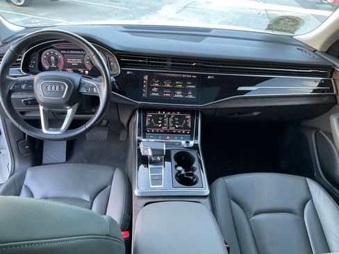Used 2020 Audi Q8 Premium Plus w/ Premium Plus Package AWD/4WD image 4