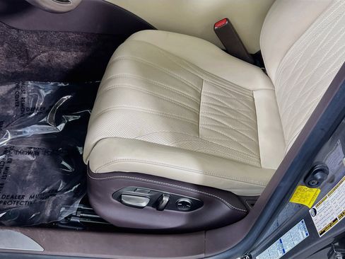 Used 2020 Lexus LS 500 AWD w/ Interior Upgrade Package image 18