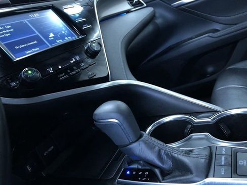 Certified 2018 Toyota Camry XSE image 29